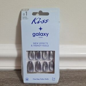 NIB Kiss Galaxy Press-On Coffin Nails
